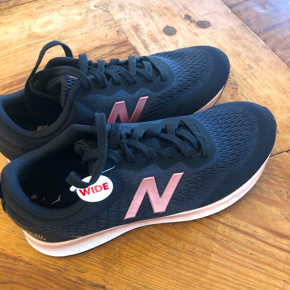 New balance fresh foam black running shoes